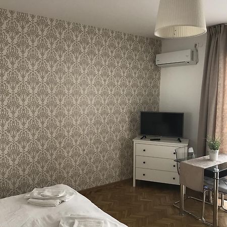 Budapest Downtown Apartments With Balcony & Optional Garage & Restaurant In The Building Екстериор снимка